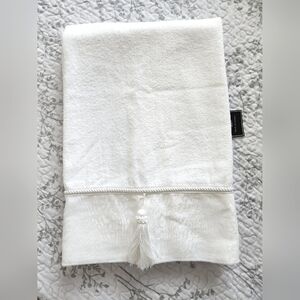 Nwt Avanti Manor Hill Bath Towel white